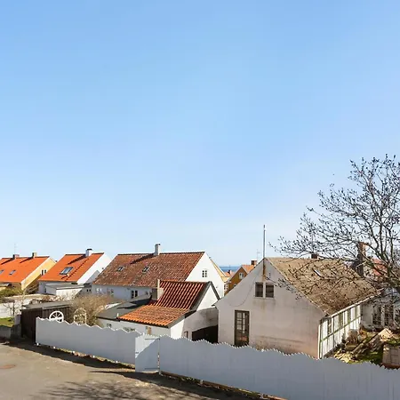 4 Bedroom Cozy In Prázdninový dům